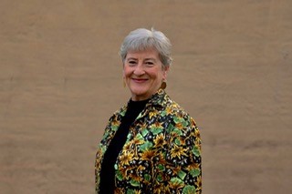 Beth Shelton Headshot